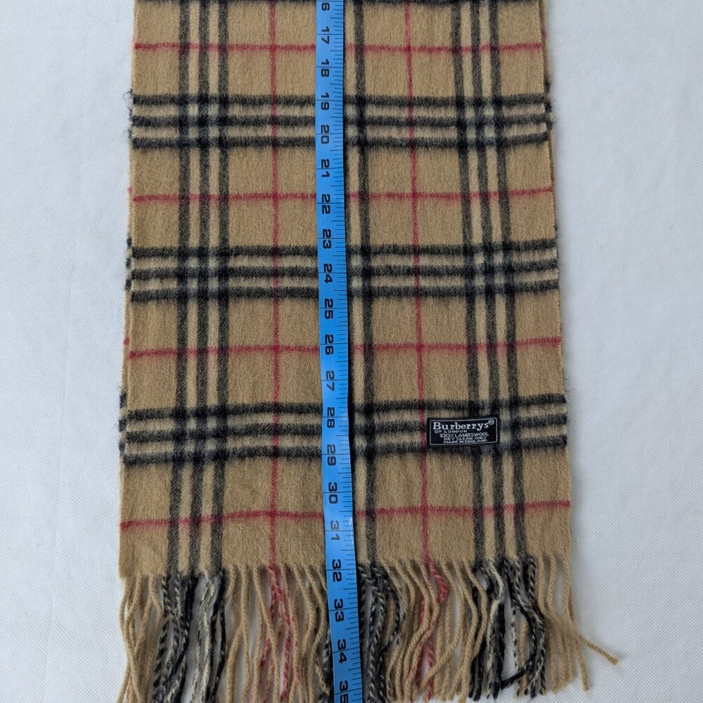 BURBERRY Lambswool Beige Check Scarf – Classic Plaid – ICONIC LOOK – VALUE - Picture 4 of 6
